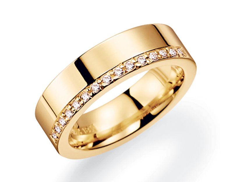 Giftering i gultgull 585, 5mm bredde, dia.0,14ct