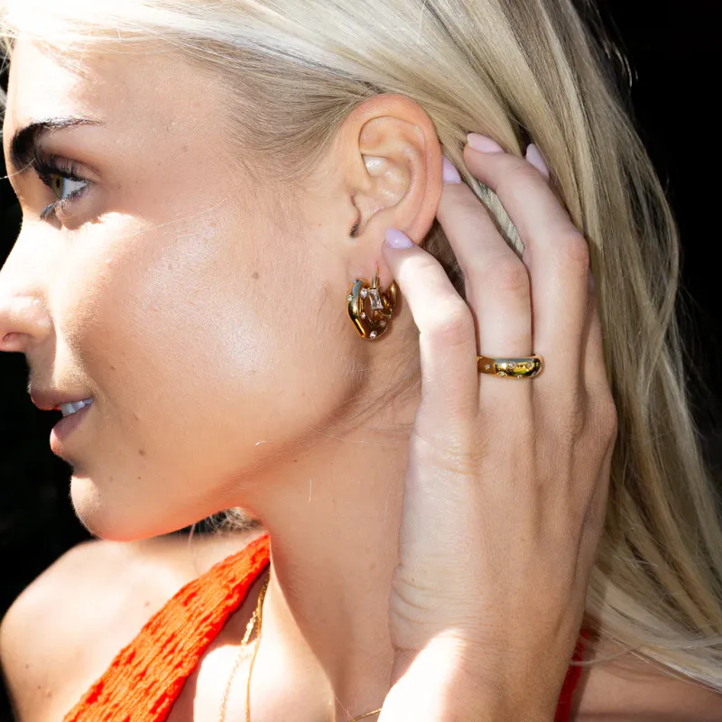 Frida Leonore by Gulldia- Starlight earrings i forgylt stål med hvite stener