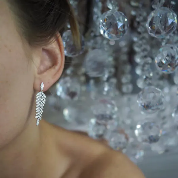 Hovedbilde Øredobber i rhodinert sølv med zirkonia